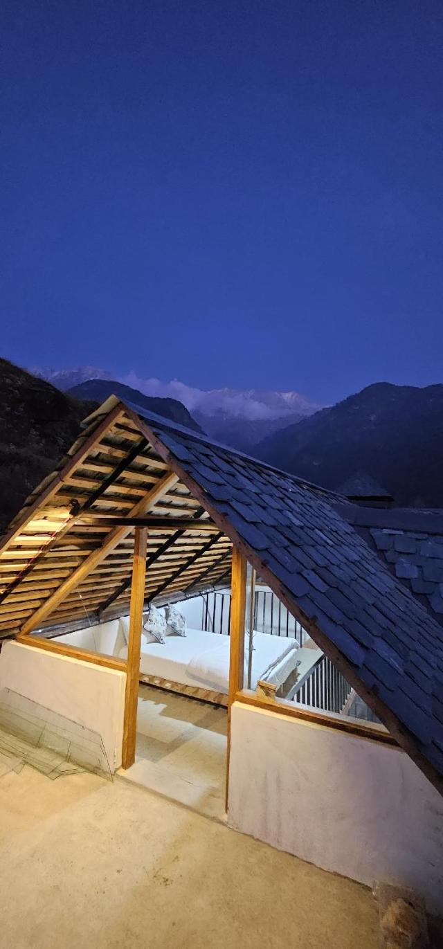 Snow Biscuit Huts – Hotel, Dharamsala