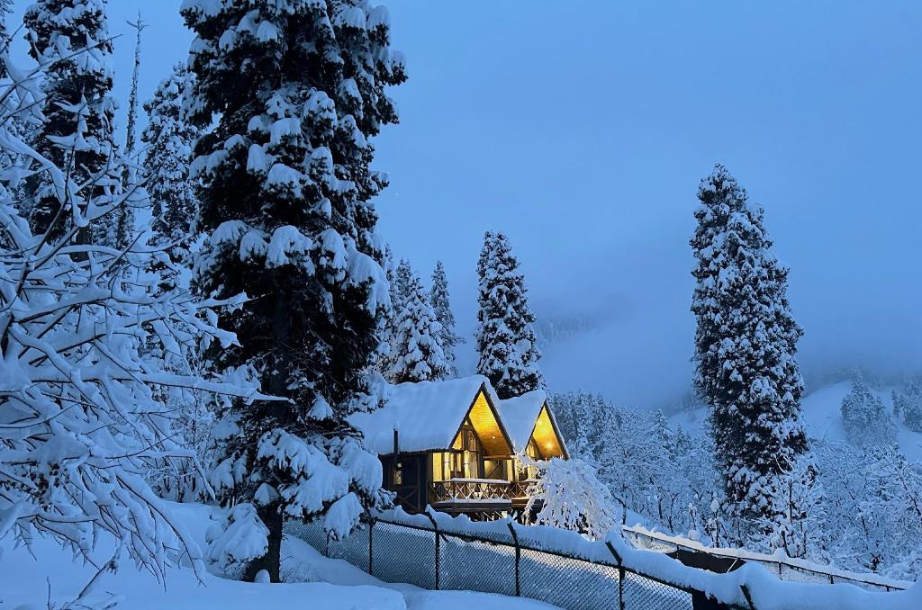 Solomons Gray, Hotel – Gulmarg (photo 1)