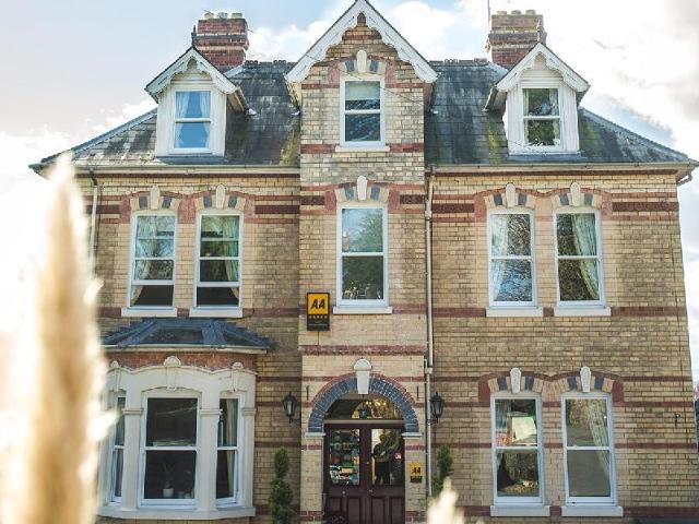 Somerville House – Guesthouse/bed and breakfast, Hereford