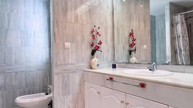 Apartament (125 m²) w okolicy Nueva Andalucia z 3 sypialnią/ami i 2 łazienką/ami, Apartament – Marbella (zdjęcie 3)