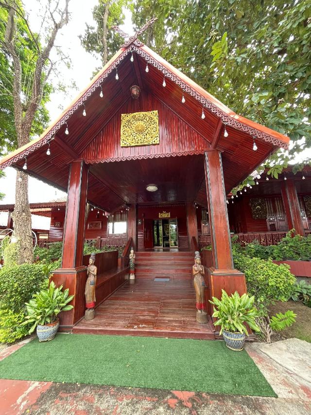 บ้านเฟื่องฟ้า  (เรือนไม้ วิลล่า โฮมสเตย์) – Villa, Nong Bua Lam Phu