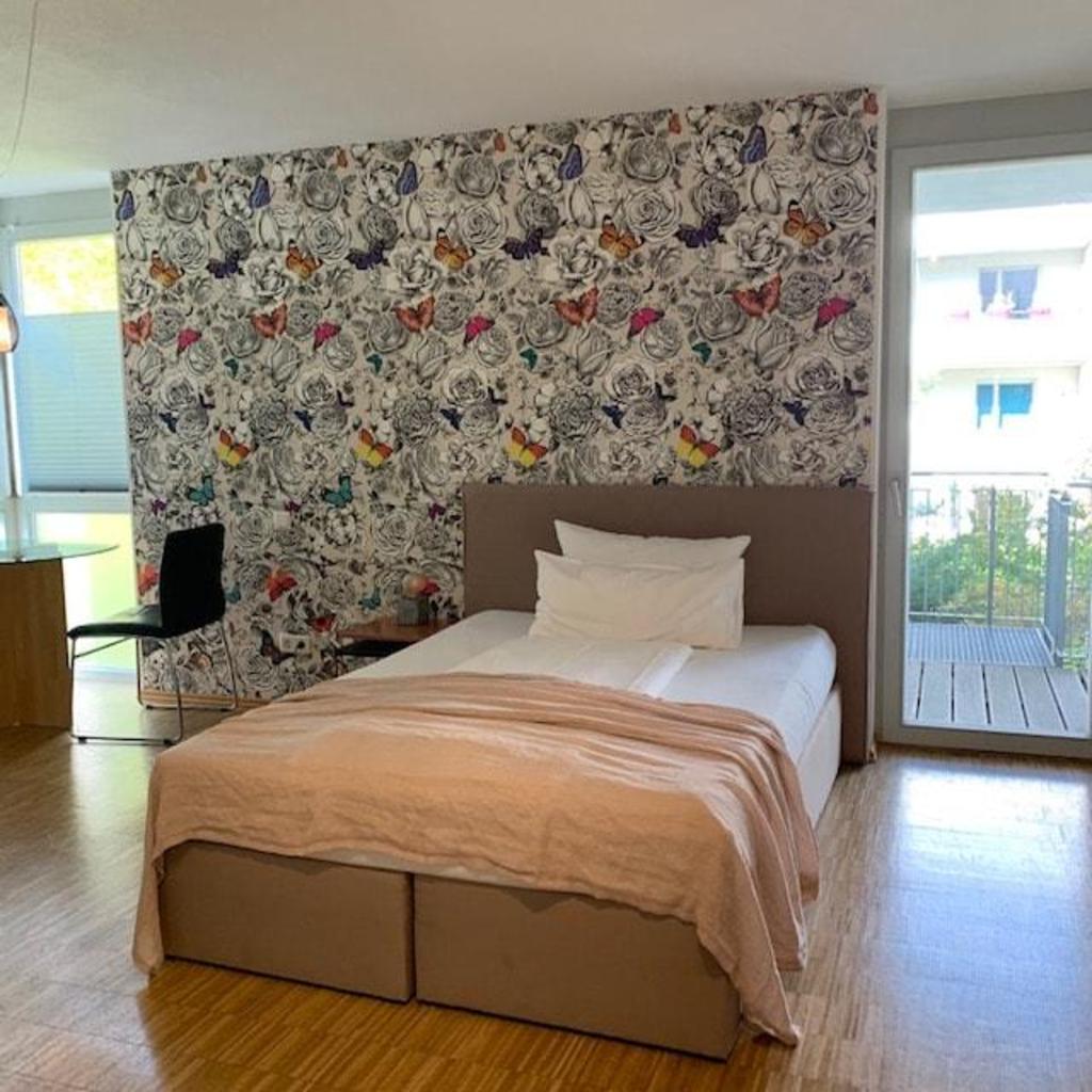 Casa de  m² en Palacio de Nymphenburg, con 1 habitación(es) y 1 baño(s) privado(s), Villa y casa – Múnich (foto 1)