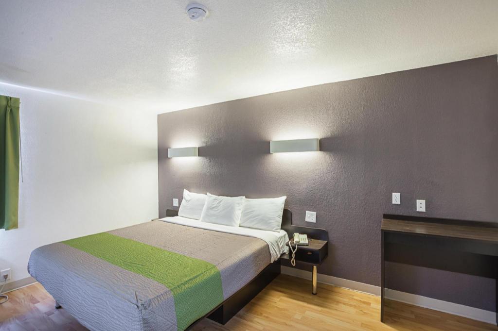 Studio 6  Buttonwillow, CA, ホテル – バトンウィロウ（CA） (写真1)