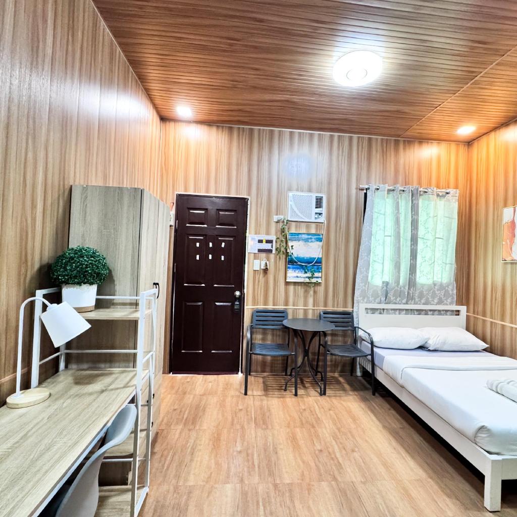 Haus ( m²), 1 Schlafzimmer und 1 eigene Badezimmer in Malaybalay, Villa & Haus – Malaybalay (Foto 1)