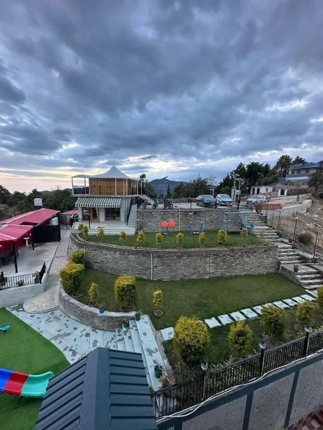 Sun'E'Side Getaway – Entire House, Mukteshwar