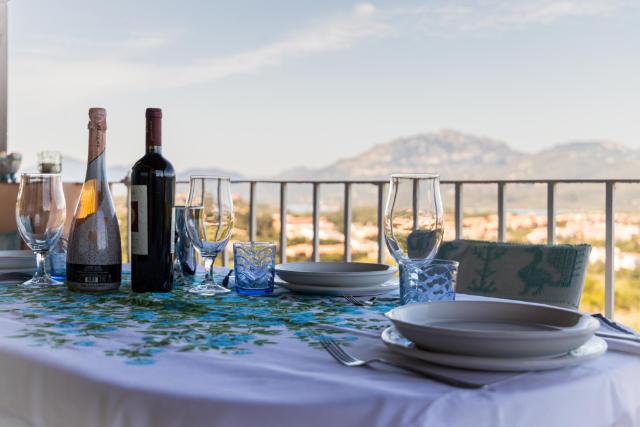 Sunset Blue House – Entire House, Porto Rotondo