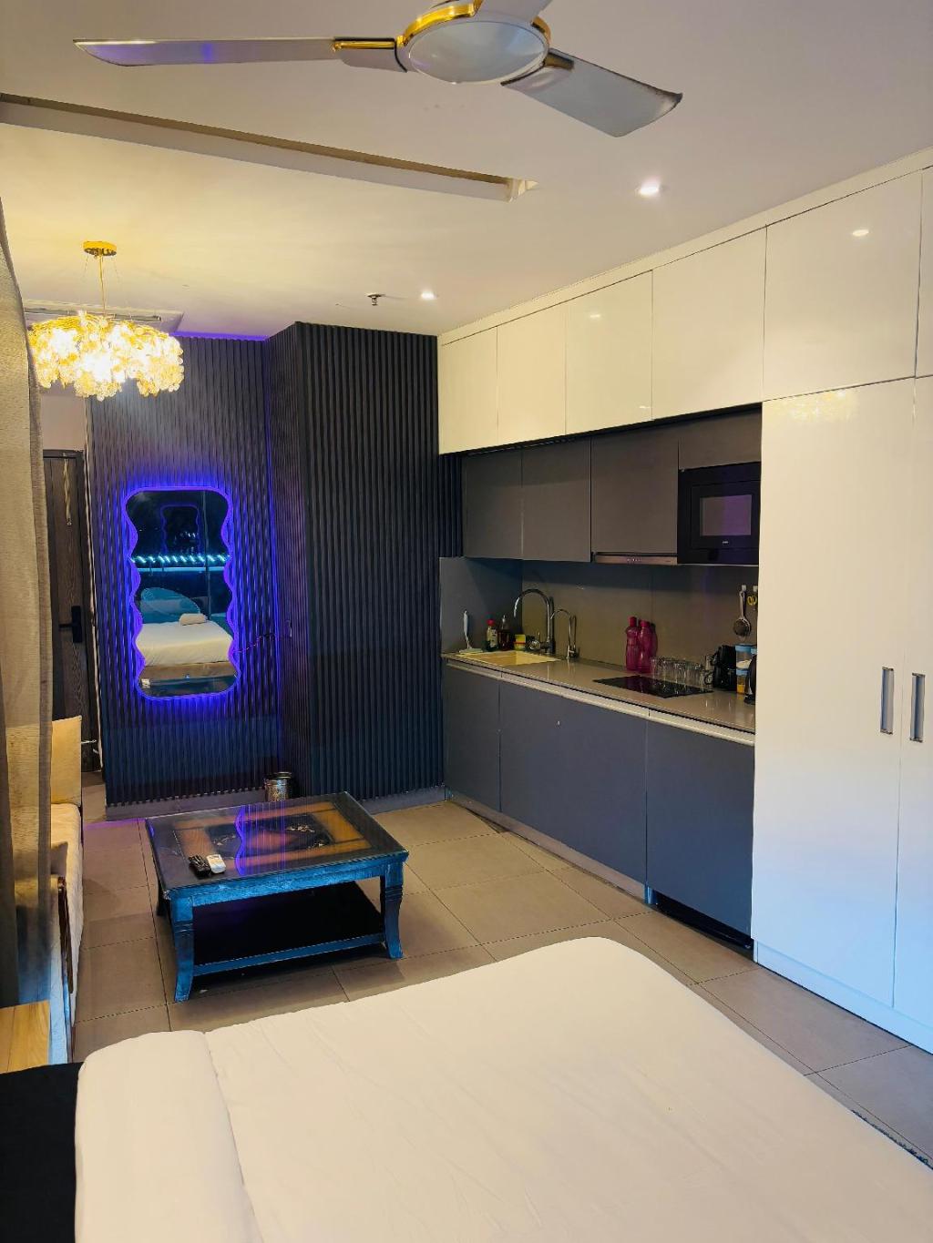 Supernova Supertech, Homestay – Noida (photo 1)