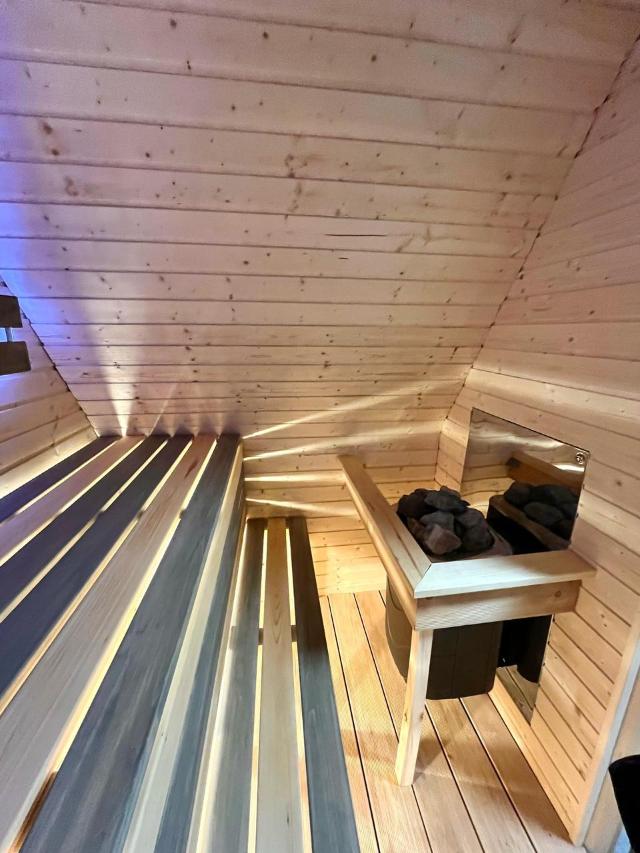 Maison avec 1 chambre(s) de 55 m² et 1 salle(s) de bains privée(s) à Yubileynoye – Villa & maison, Almaty
