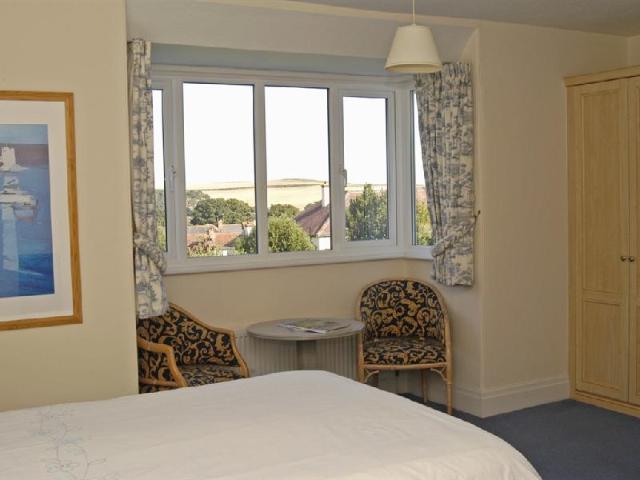 The Long Range, Hotel – Exmouth (photo 2)