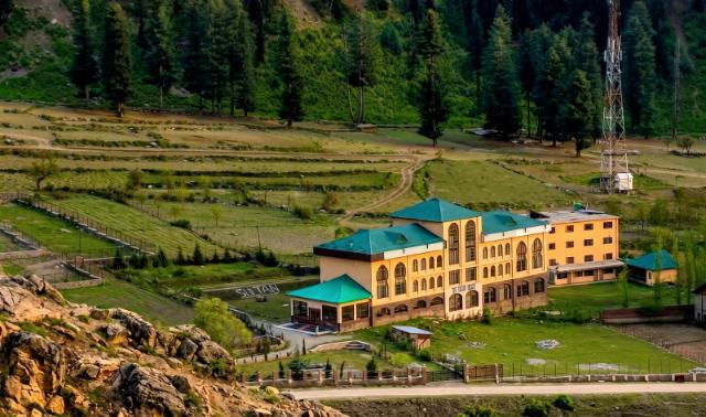 THE SULTAN RESORT – Resort, Sonmarg
