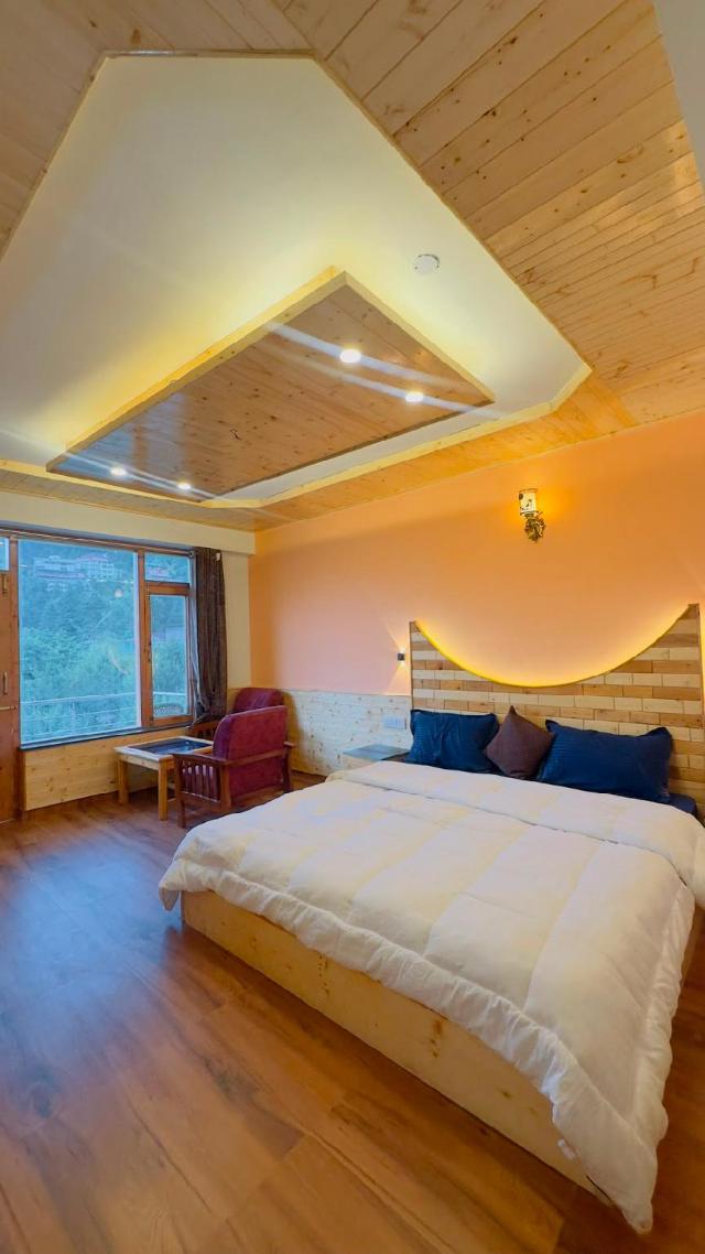 Apartamento de  m2 com 4 quarto(s) e 1 casa(s) de banho(s), na área Old Manali, Apartamento – Manali (foto 3)