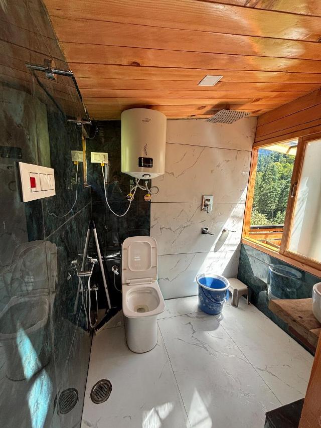 Casa di  m² con 1 camera(e) e 1 bagno(i) privato(i) in zona Kasol, Villa e casa – Kasol (foto 4)
