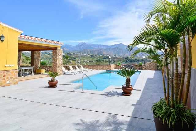 Villa Andrea Nerja, Villa y casa – Nerja (foto 4)