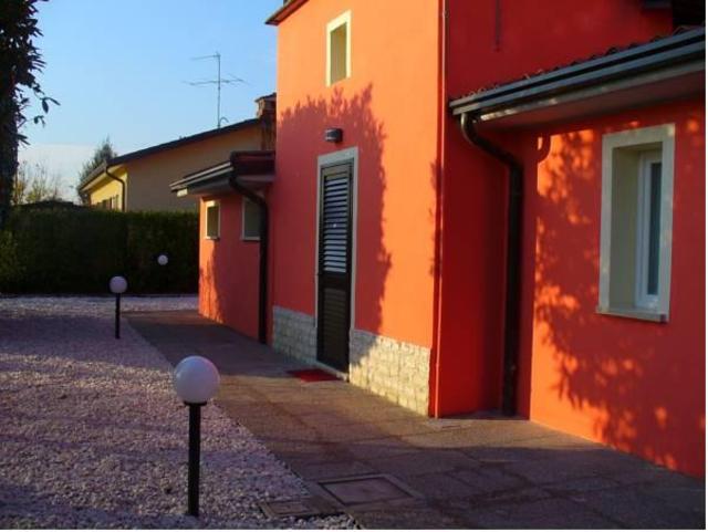 Villa Noce – Guesthouse/bed and breakfast, Brescia