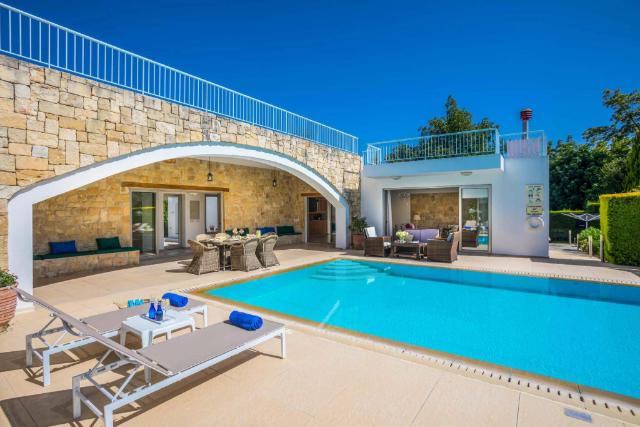 Villa Stephanos – Villa y casa, Miliou
