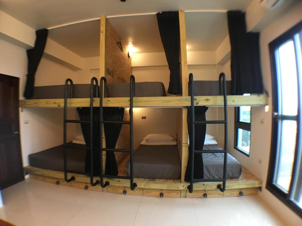 Wave Backpackers, Pensione e B&B – Yilan (foto 1)