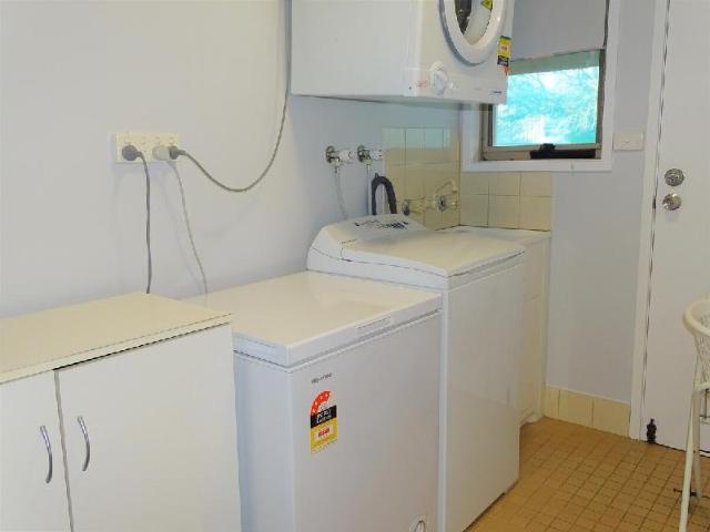Whileaway, Entire House – Port Hughes (photo 5)